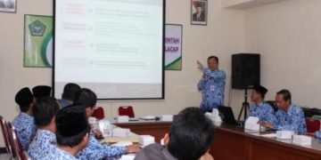 PENGELOLA ULP HARUS PROFESIONAL