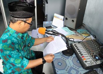 KAKANKEMENAG UCAPKAN IDUL FITRI LEWAT SUARA BERCAHAYA FM