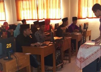 Kemenag Menggelar UNBK Pesantren Wusto