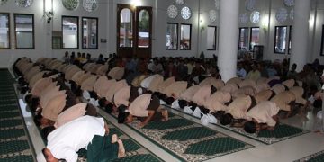 SUJUD SYUKUR MEWARNAI PENGUMUMAN UN MTsN KAWUNGANTEN
