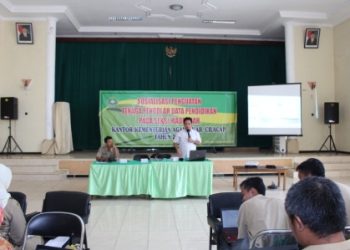 KEBERHASILAN PENDIDIKAN BERAWAL DARI DATA EMIS