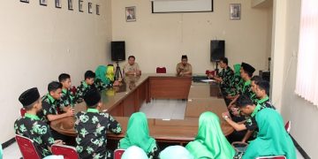 KAKANKEMENAG LEPAS KONTINGEN KSM