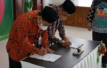 Kantor Kementerian Agama Kabupaten Cilacap Dan  BDK Semarang Tanda Tangani Nota Kesepahaman