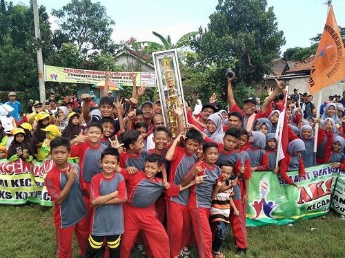 KKM KROYA MENDOMINASI AKSIOMA MI 2016