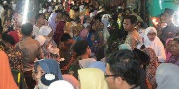 Ratusan orang Antar Calon Jamaah Haji Hingga Pintu Gerbang