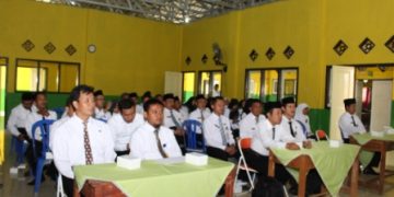 GURU HARUS MENGUASAI ADMINISTRASI