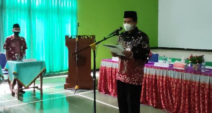 Melayani Masyarakat Harus Hadir Dengan Hati