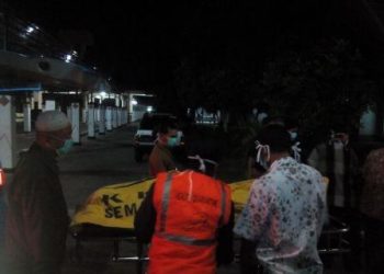 SEORANG JEMAAH HAJI MENINGGAL  DI PESAWAT