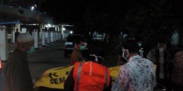 SEORANG JEMAAH HAJI MENINGGAL  DI PESAWAT