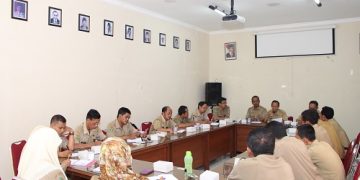 GURU PNS DI MADRASAH SWASTA TIDAK DAPAT UANG MAKAN