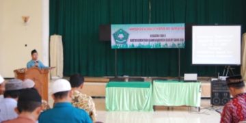 MADIN PENCETAK SANTRI BERKARAKTER