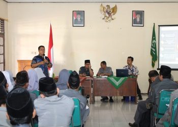 PERHATIKAN KESEHATAN, GURU MADRASAH DIAJAK BPJS