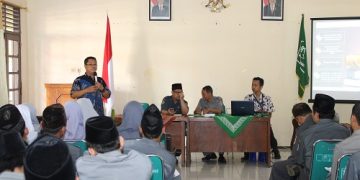 PERHATIKAN KESEHATAN, GURU MADRASAH DIAJAK BPJS