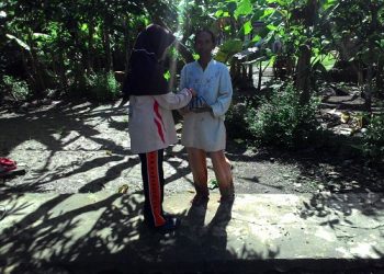 MTsN KAWUNGANTEN BAGIKAN 450 PAKET NASI BUNGKUS