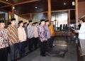 BUPATI KUKUHKAN PENGURUS BAZNAS DAN YAYASAN MASJID AGUNG DARUSSALAM
