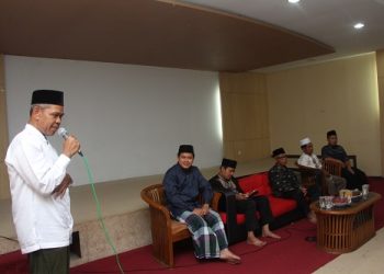 HAFAL AL QURAN DENGAN MENGULANG-ULANG