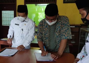 Penandatanganan Naskah Perjanjian Kerjasama Kantor Kementerian Agama Kabupaten Cilacap Dengan PT Radio  Kusuma Dirgantara Krida Kedungreja Cilacap