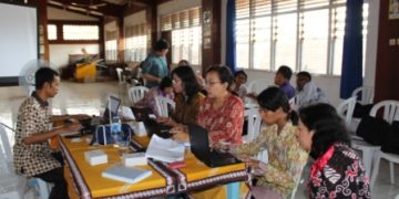 GURU AGAMA KATOLIK SIAPKAN PERANGKAT PEMBELAJARAN