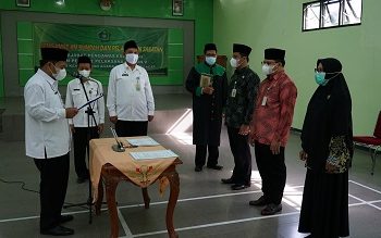 Pelantikan dan pengambilan sumpah/ janji Jabatan PNS di Lingkungan Kantor Kementerian Agama Kabupaten Cilacap