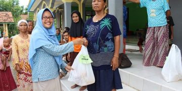 RASA EMPATI SISWA MAN MAJENANG KEPADA KORBAN BANJIR