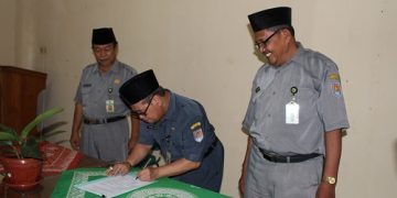 MOECH TONGAT Plt KASI PD PONTREN