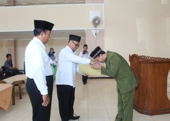 202 PENYULUH AGAMA ISLAM NON PNS TERIMA SK