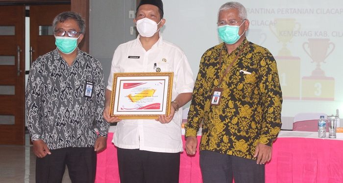 Kemenag Cilacap  Raih Penghargaan Dari KPPN