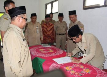 NUR ROHMAN PURNA, MUBAROK PLT KUA WANAREJA