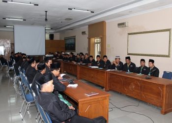 MASJID DIKELOLA MAKSIMAL, JAMAAH BETAH IBADAH