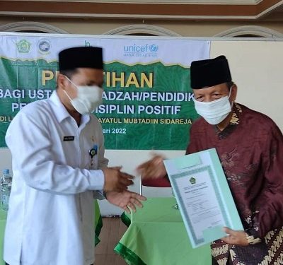 Implementasi Program Pesantren Ramah Anak, Kankemenag Cilacap melaksanakan Kegiatan Pembukaan Pelatihan Penerapan Disiplin Positif di Pondok Pesantren