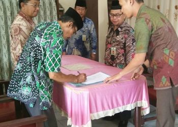 WACHID Plt KEPALA KUA SIDAREJA