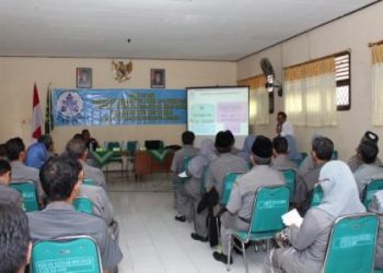 SAMBIL DUDUK MANIS DANA PENSIUN CAIR