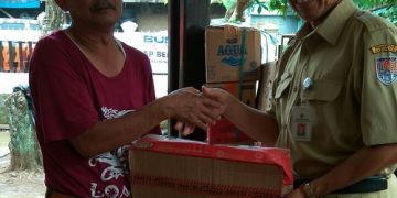 MTsN KAWUNGANTEN BANTU KORBAN BANJIR GARUT