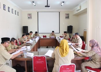 TELATNYA PENCAIRAN TUNJANGAN PROFESI GURU BERIMBAS PADA PEROLEHAN ZAKAT UPZ KEMENAG