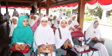 BUPATI CILACAP MELEPAS 812 JAMAAH CALON HAJI