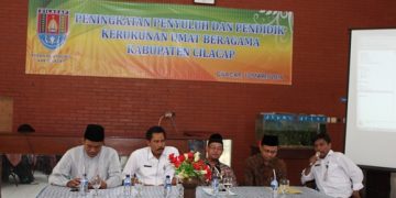 BANGUN KEHARMONISAN UMAT BERAGAMA MELALUI PENINGKATAN PENYULUH DAN PENDIDIK