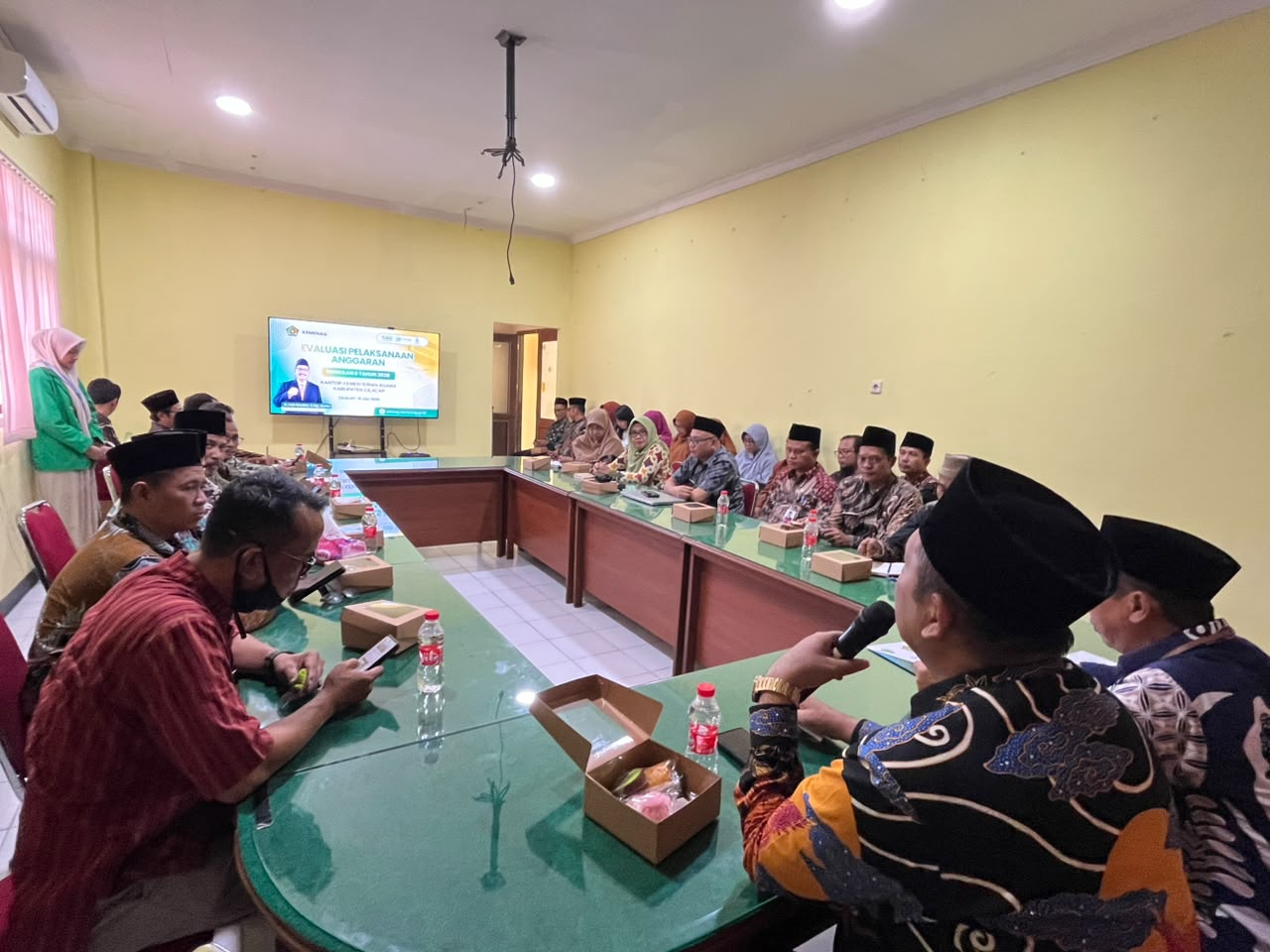 Tingkatkan Efektivitas Pengelolaan Keuangan, Kemenag Cilacap Gelar Evaluasi Pelaksanaan Anggaran Triwulan II